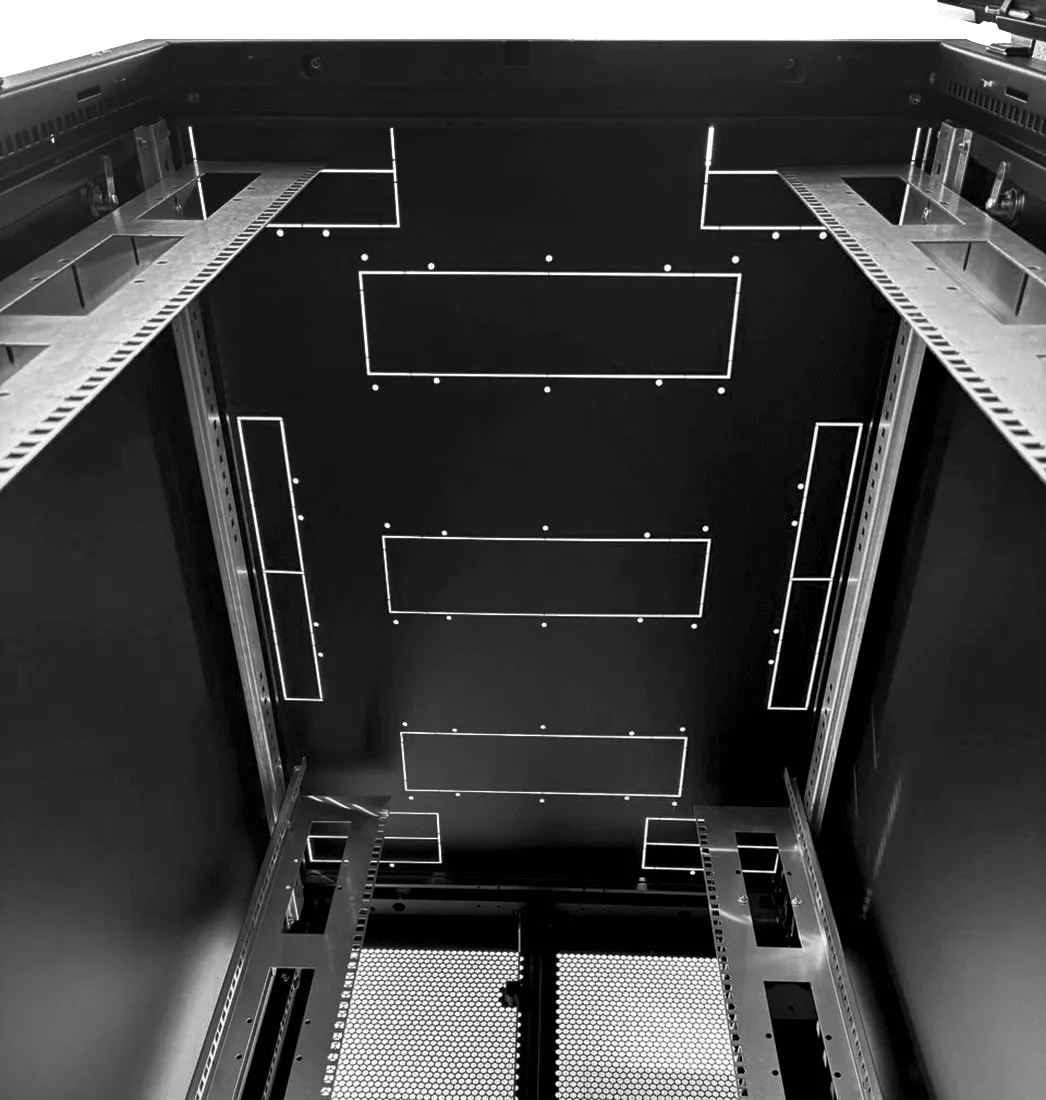 Шкаф серверный напольный 33U (600 × 1000) дверь перфорированная 2 шт., цвет черный