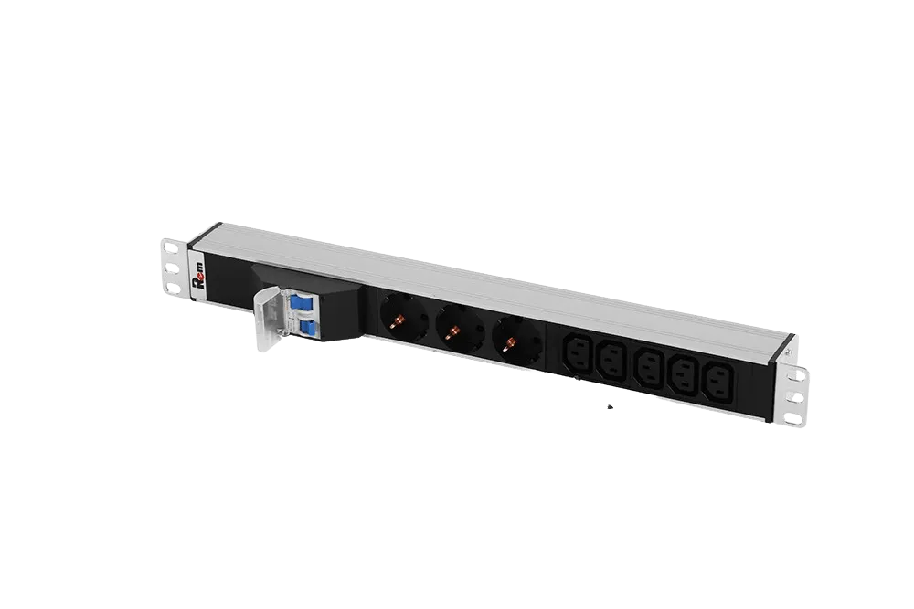 Блок розеток Rem-32 с авт., 3 Sсhuko, 5 IEC 60320 C13, 32А, алюм., 19", колодка Блок розеток Rem-32 с авт., 3 Sсhuko, 5 IEC 60320 C13, 32А, алюм., 19", колодка