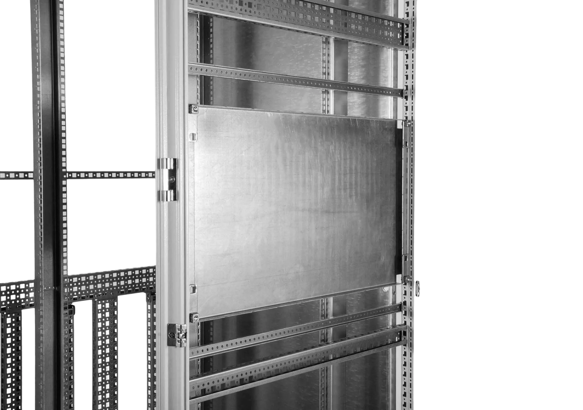 Панель монтажная секционная 700 × 500 для шкафов EMS ширина/глубина 600 и 800 мм.