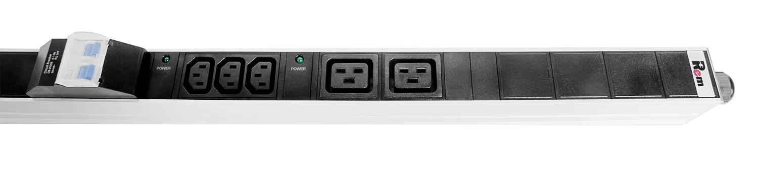 Упр. верт. блок розеток с монит. Rem-MC1 4x3 C13, 4x2 C19, 32A, алюм., 42-48U, колодка