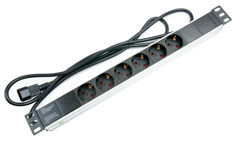 Cabeus (PDU-6P-2IEC)