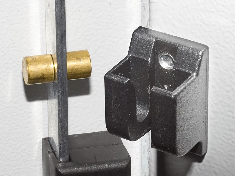 Шкаф серверный напольный 45U (600 × 1200) дверь перфорированная 2 шт.