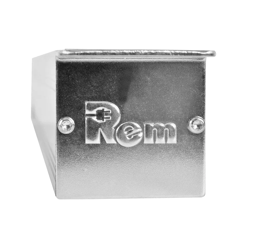 Упр. верт. блок розеток с монит. Rem-MC1 4х2 S, 2x3 C13, 2x2 C19, 32A, алюм., 42-48U, колодка