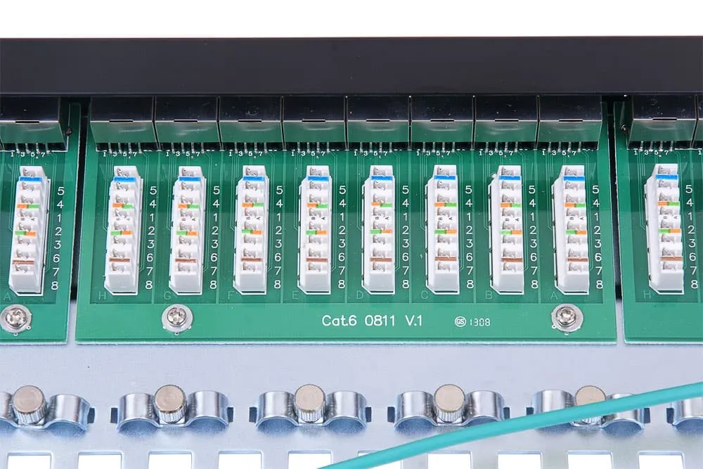 Cabeus PL-24-Cat.6-SH-Krone IDC
