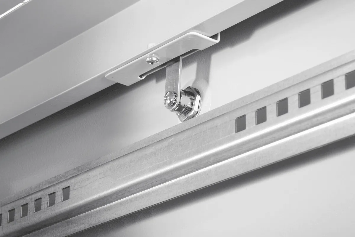 Шкаф телекоммуникационный напольный ЭКОНОМ 48U (600 × 800) дверь перфорированная 2 шт.