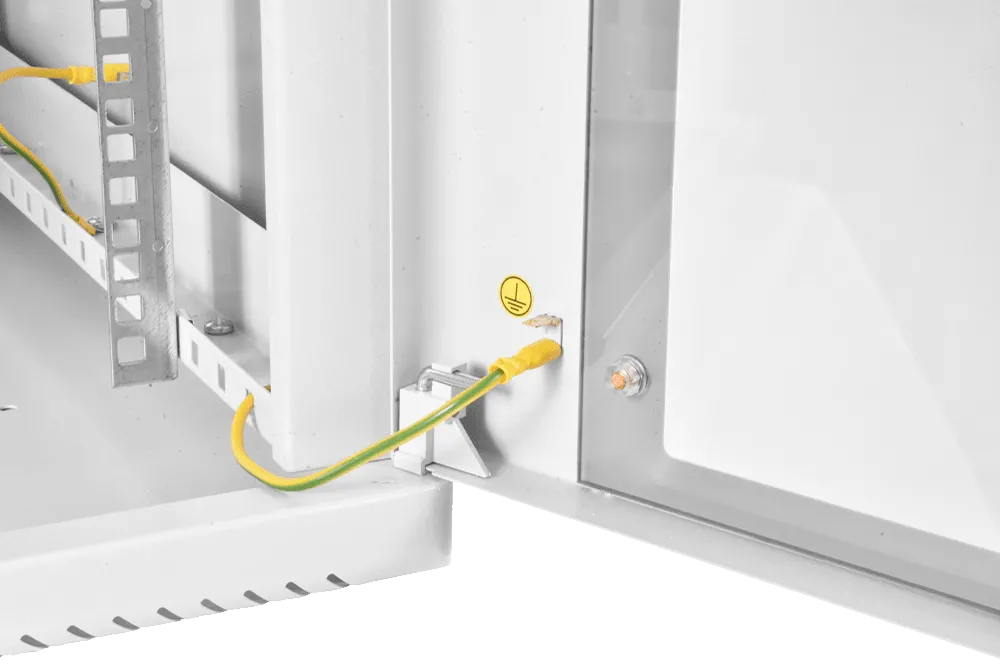 Шкаф телекоммуникационный настенный разборный 15U (600 × 650), съемные стенки, дверь стекло
