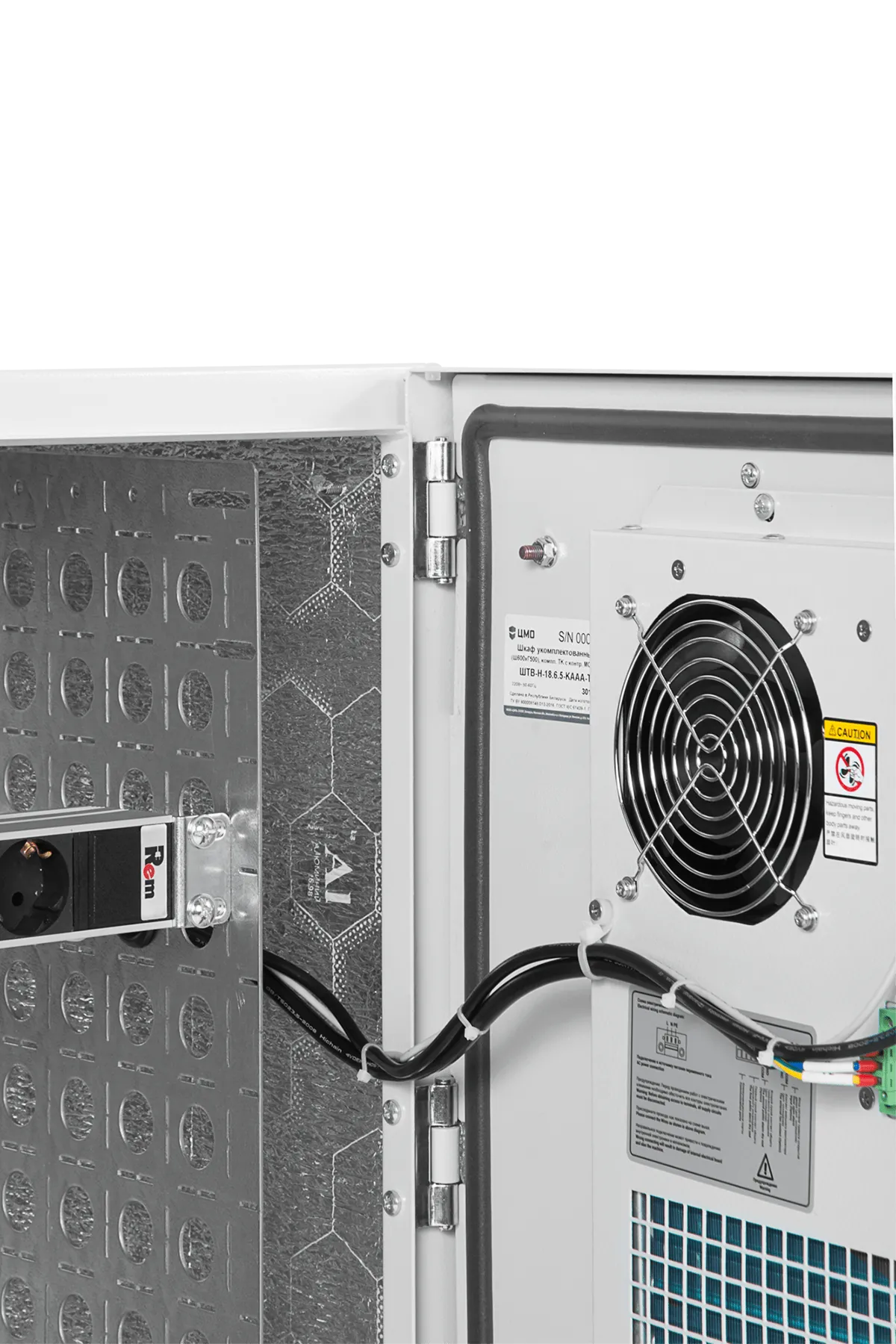 Шкаф всепогодный настенный 18U (Ш600 × Г500), комплектация ТК с контроллером MC3 и датчиками