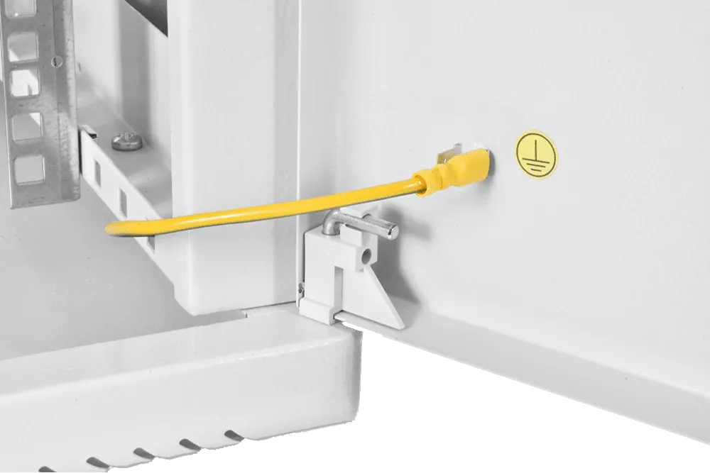 Шкаф телекоммуникационный настенный разборный 15U (600 × 650), съемные стенки, дверь металл