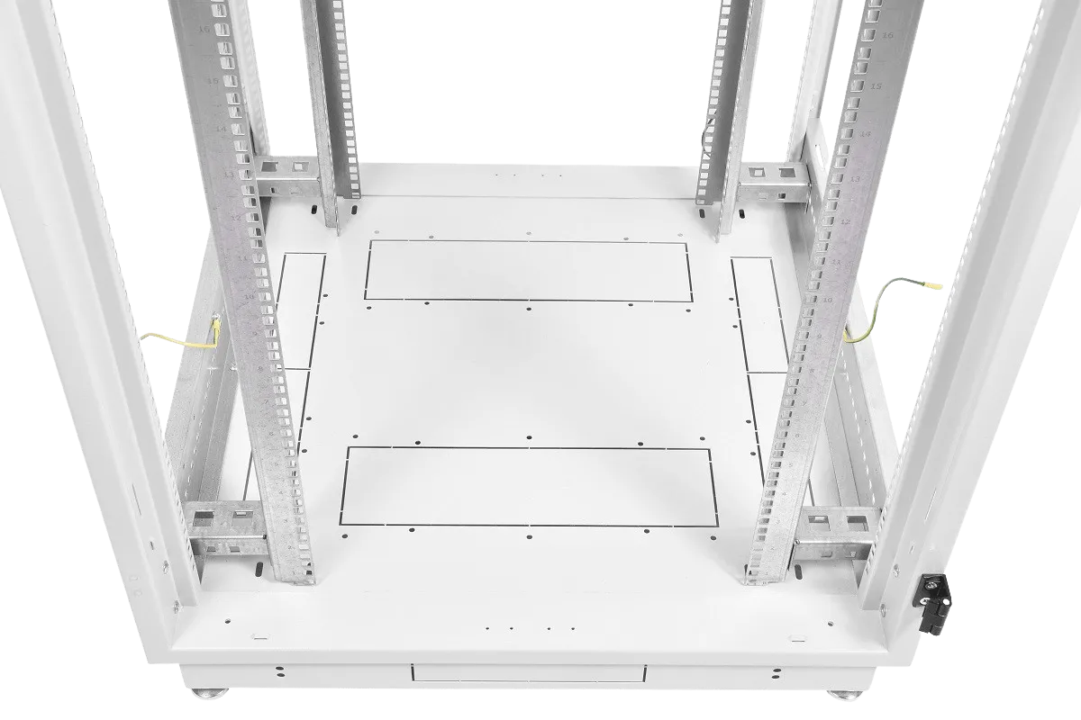 Шкаф серверный напольный 47U (800 × 800) дверь перфорированная 2 шт.