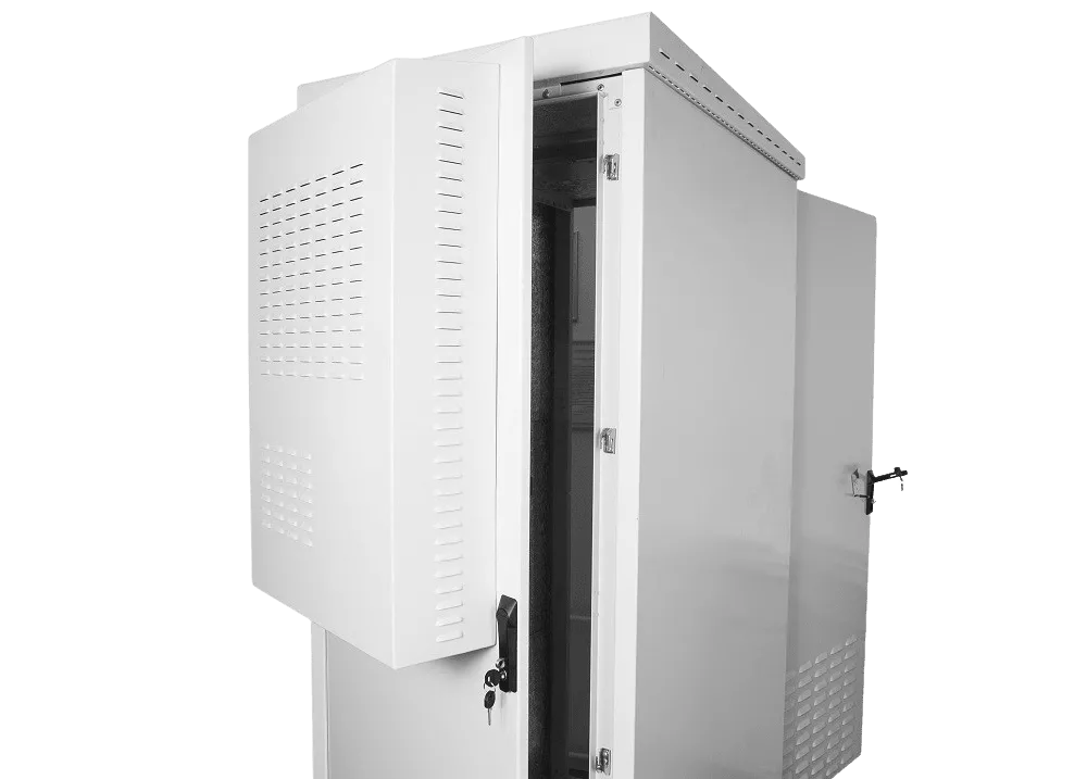 Шкаф всепогодный напольный 24U (Ш700 × Г600), комплектация ТК с контроллером MC3 и датчиками