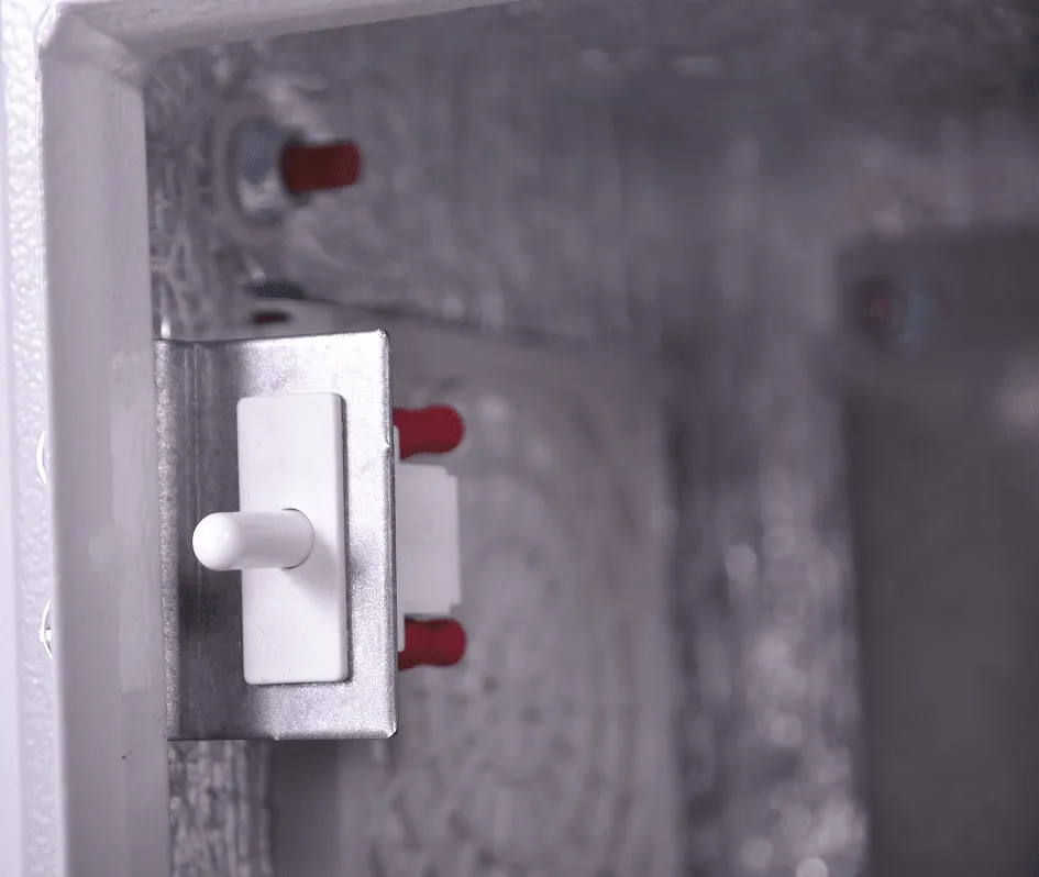 Шкаф ЭКОНОМ уличный всепогодный настенный укомплектованный (В500 × Ш500 × Г250),комплектация T1-IP54