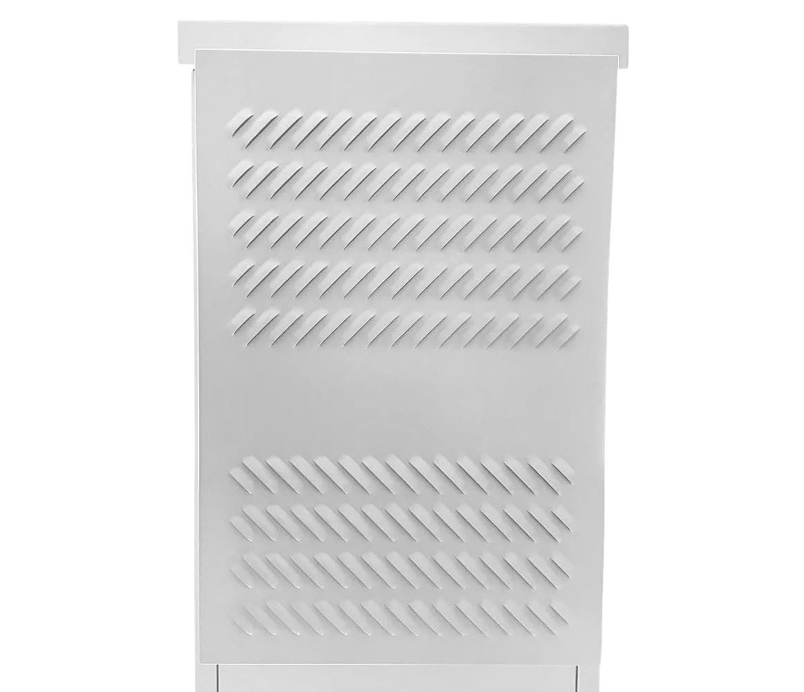 Шкаф уличный всепогодный напольный укомплектованный 30U (Ш700 × Г600), комплектация ТК-IP55