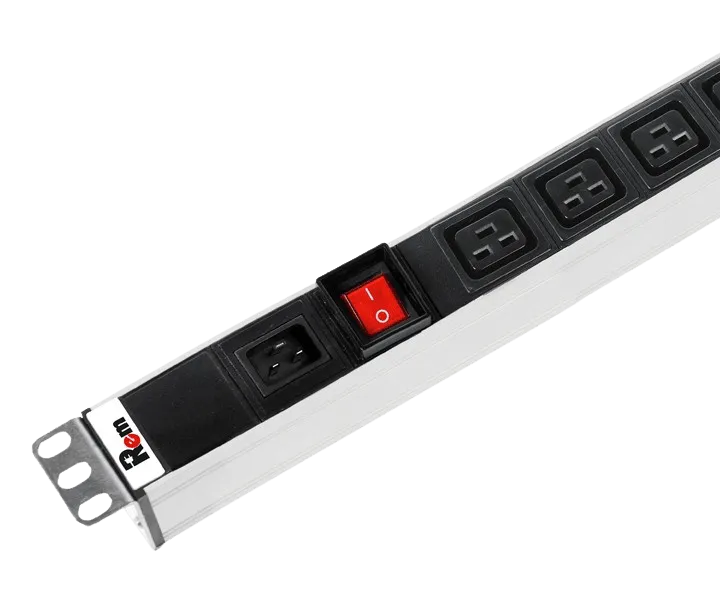 Блок розеток Rem-16 с выкл., 6 IEC 60320 C19, вход IEC 60320 C20, 16A, алюм., 19"