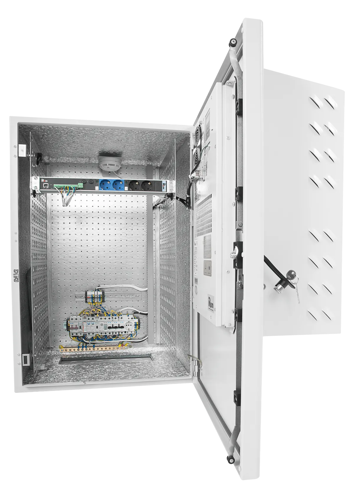 Шкаф всепогодный настенный 18U (Ш600 × Г500), комплектация ТК с контроллером MC3 и датчиками